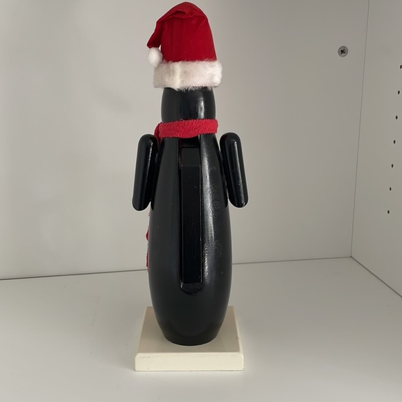 Penguin Nutcracker - Picture 3 of 3